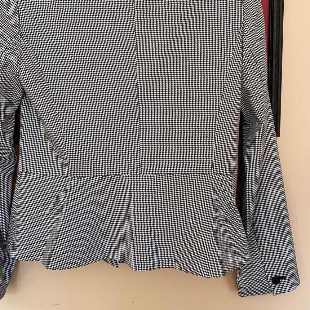 Jacket - Picture 6 of 6